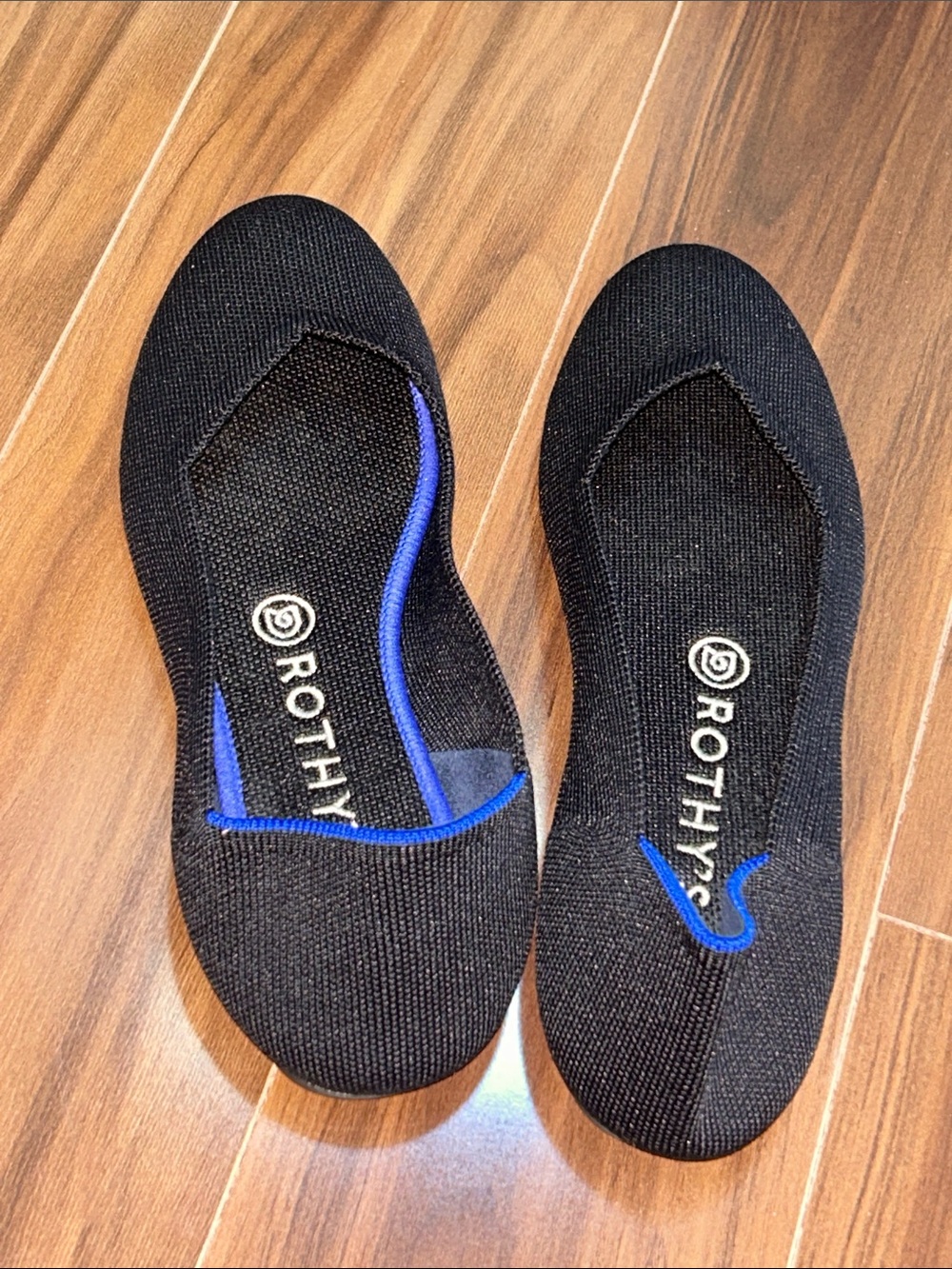 Size 8.5 black Rothy’s shoes - Picture 2 of 3